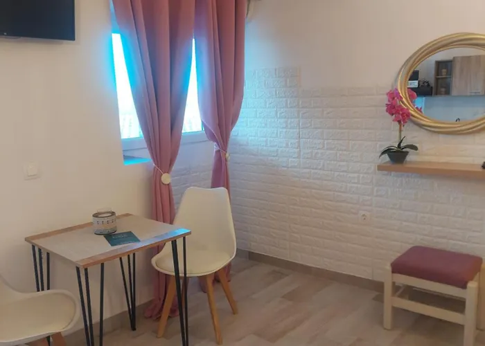 Loula's House Vátos